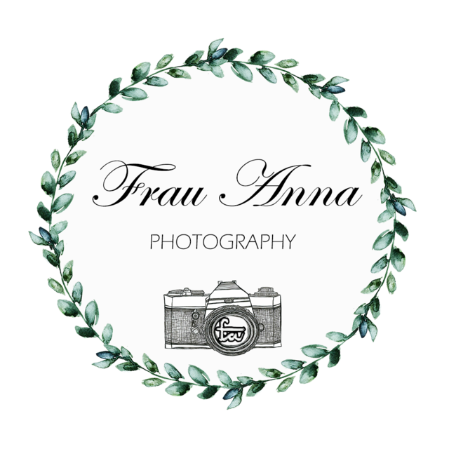 frau_anna_foto Logo
